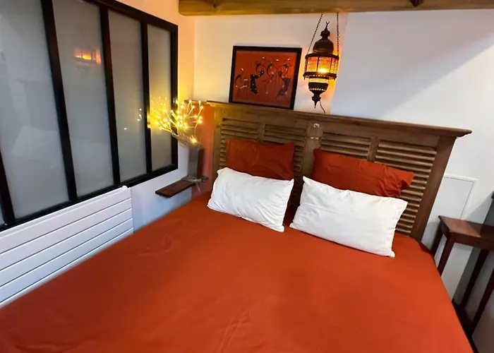 Orange Studio With 24/24 Access