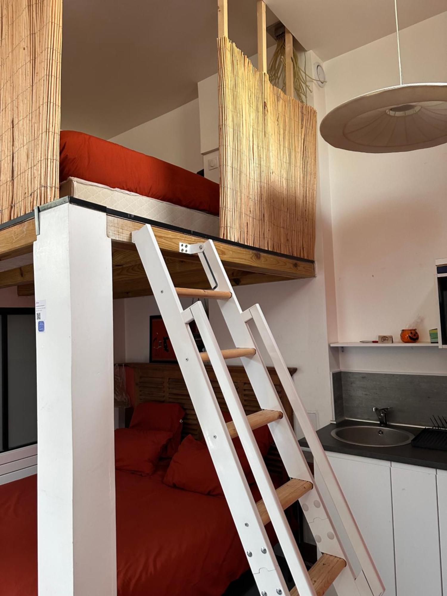 Apartment Orange With 24/24 Access *